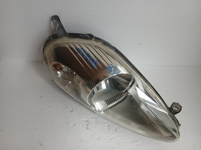 16516 Fiat Grande Punto Jobb első Lámpa , Fényszóró