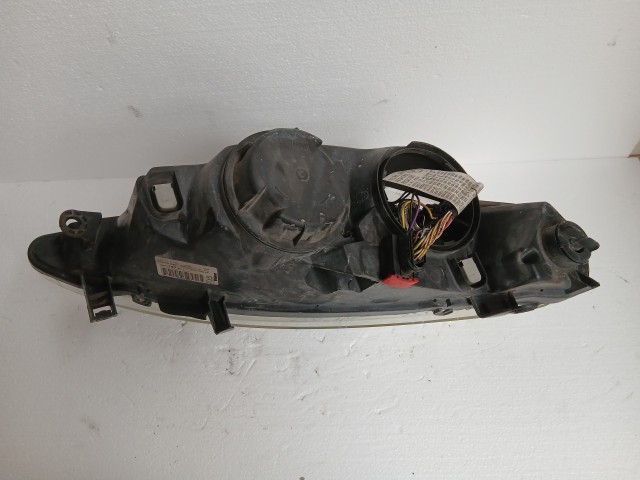 16511 Peugeot 207 Bal első Lámpa , Fényszóró