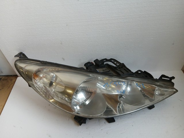 16508 Peugeot 207 Jobb első Lámpa , Fényszóró