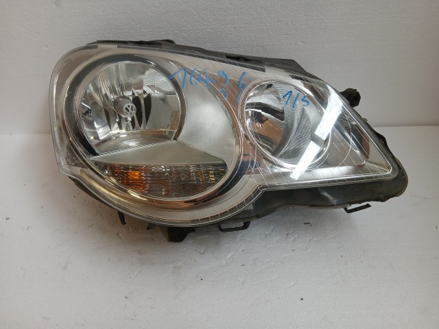 16496 Volkswagen Polo IV 2002-2009 Jobb első Lámpa , Fényszóró