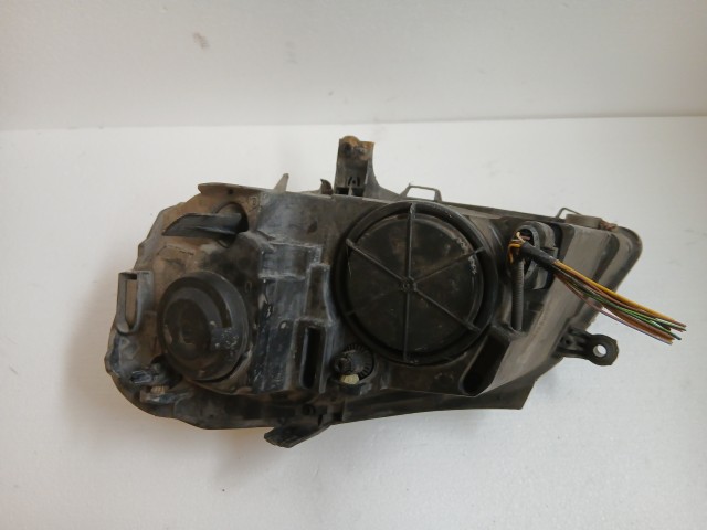 16496 Volkswagen Polo IV 2002-2009 Jobb első Lámpa , Fényszóró