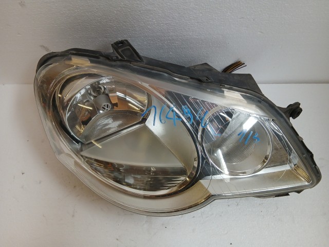 16496 Volkswagen Polo IV 2002-2009 Jobb első Lámpa , Fényszóró