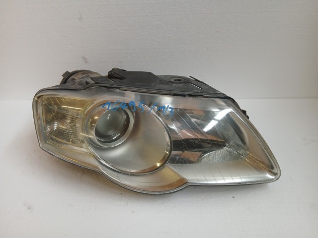 16495 Volkswagen Passat B6 2005-2010 Jobb első Lámpa , Fényszóró Projektoros