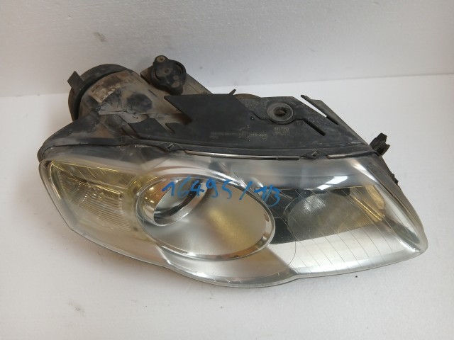 16495 Volkswagen Passat B6 2005-2010 Jobb első Lámpa , Fényszóró Projektoros