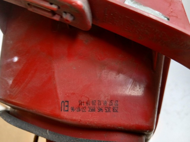 16489 Volkswagen Passat B6 2005-2010 Sedan Bal hátsó külső Lámpa