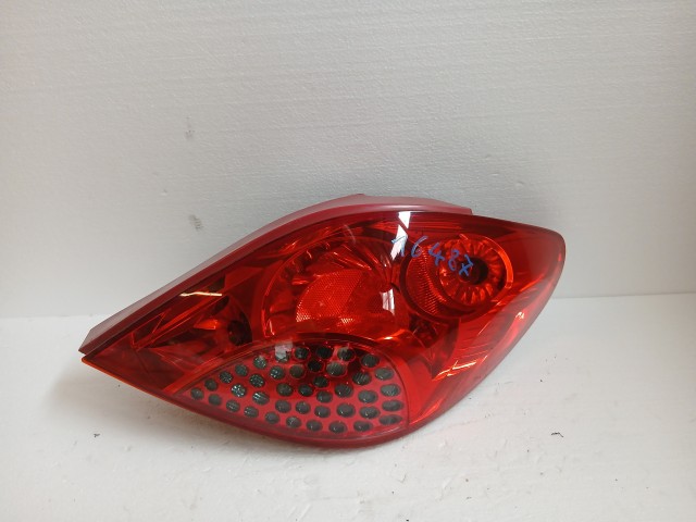 16427 Peugeot 207 Jobb hátsó Lámpa