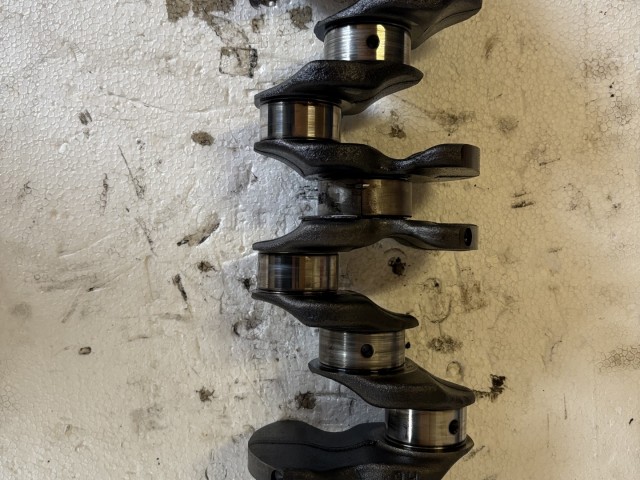 Opel Astra J B16dtl 1.6 Cdti Főtengely