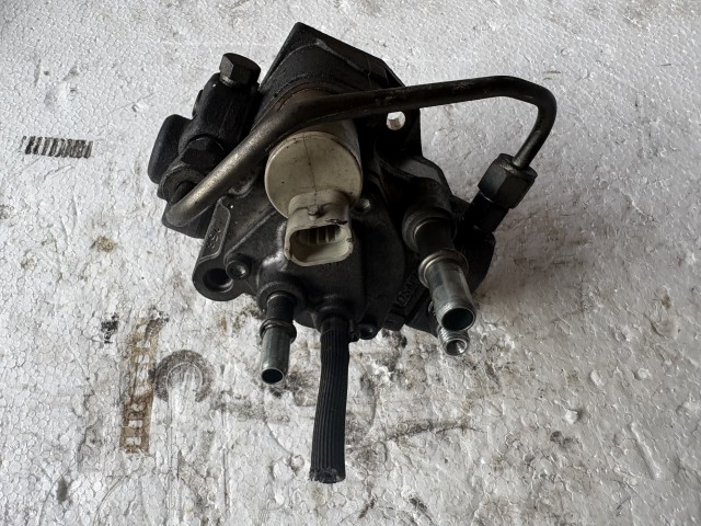 Opel Astra J 1.6 Cdti B16dtl Nagynyomású üzemanyag szivattyú