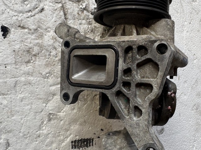 Opel Astra J B16dtl Vízpumpa