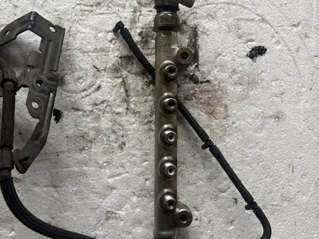 Opel Astra J B16dtl Közösnyomócső