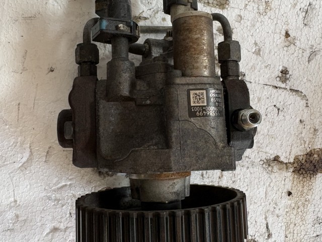 Opel Astra J 1.7 Cdti Nagynyomású üzemanyag szivattyú 