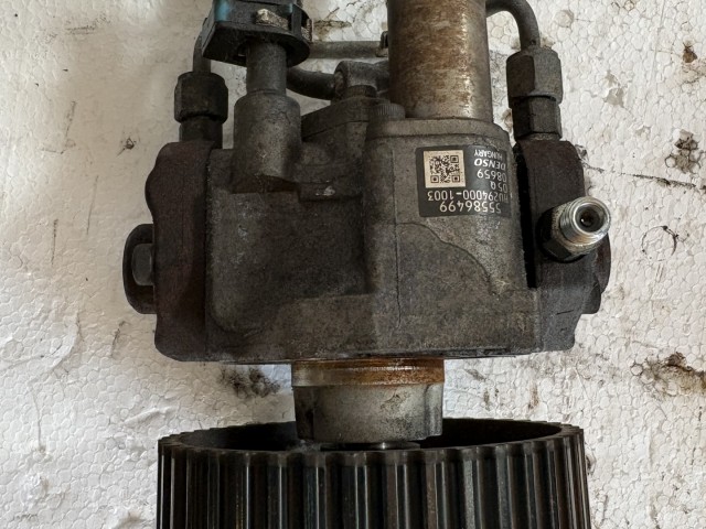 Opel Astra J 1.7 Cdti Nagynyomású üzemanyag szivattyú 