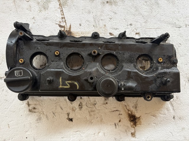 Opel Astra J 1.7 Cdti Szelepfedél A17DTE