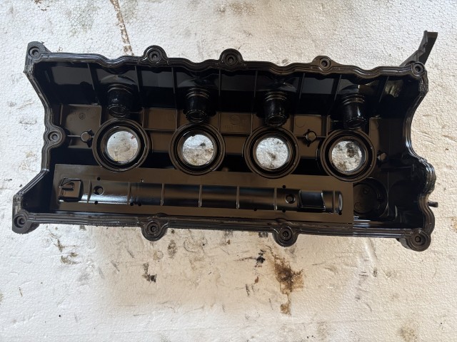 Opel Astra J 1.7 Cdti Szelepfedél A17DTE