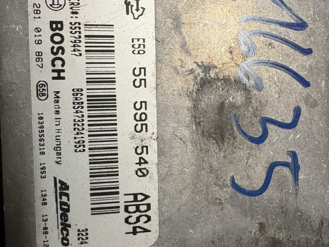 Opel Insignia 2008-2016 Motorvezérlő Használt   