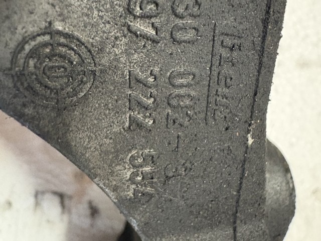 Opel Astra G Isuzu generátor tartóbak