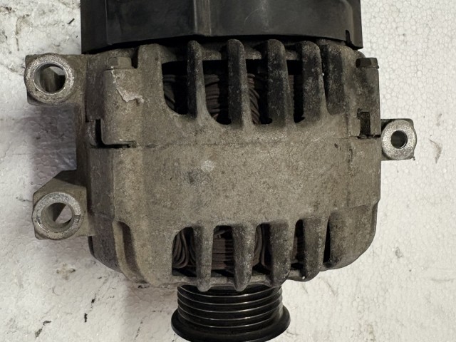 Opel Astra J 1.6 Cdti B16dtl Generátor