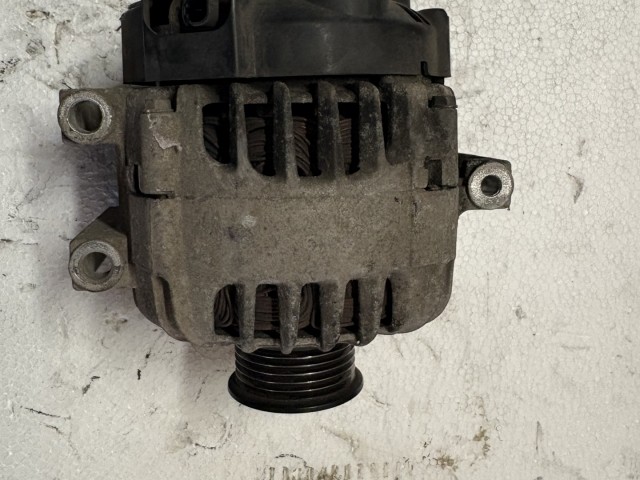 Opel Astra J 1.6 Cdti B16dtl Generátor