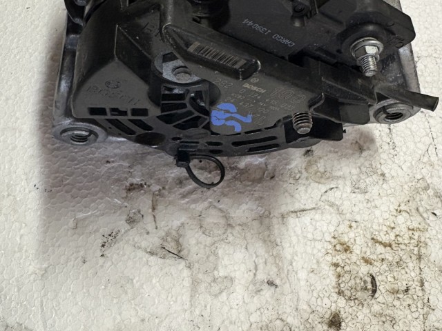 Opel Corsa C z12xep Generátor