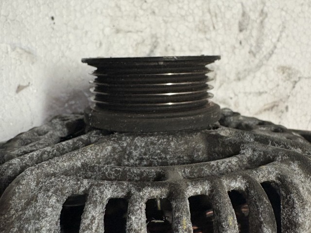 Opel Zafira A 1.8 Benzin Z18xe Generátor