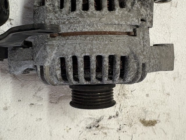 Opel Zafira A 1.8 Benzin Z18xe Generátor