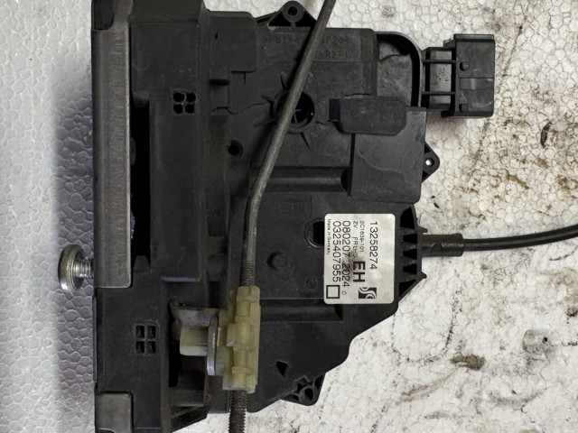 Opel Corsa D 2006-2014 jobb első Ajtózár