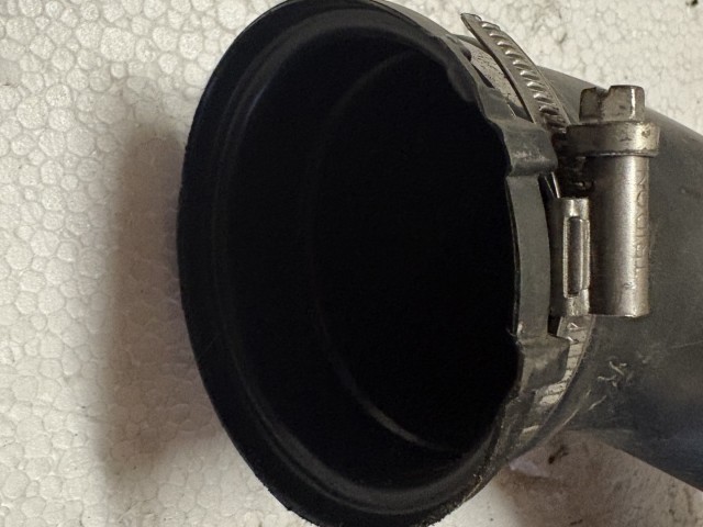 Opel Astra J 2009-2015 Légbeömlő Cső