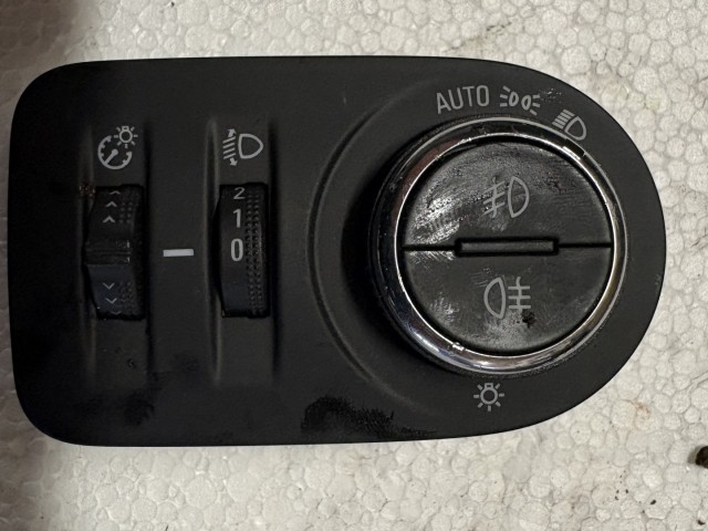 Opel Corsa f 2020 Világítás kapcsoló Használt