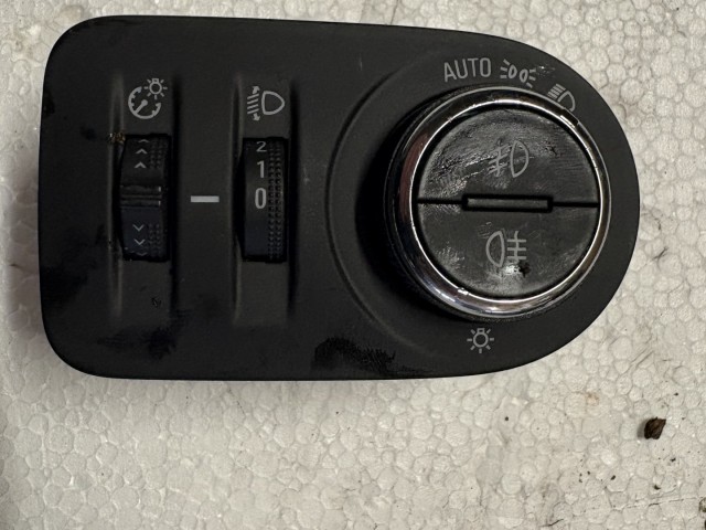 Opel Corsa f 2020 Világítás kapcsoló Használt