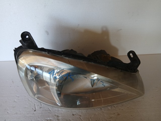 16615 Opel Corsa C Jobb első Lámpa Fényszóró