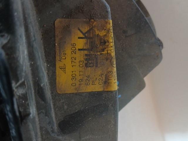 16615 Opel Corsa C Jobb első Lámpa Fényszóró