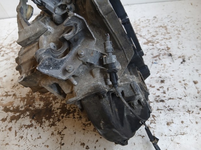 Opel Zafira B 1.9 m32 Váltó 176000 km 6 sebességes 