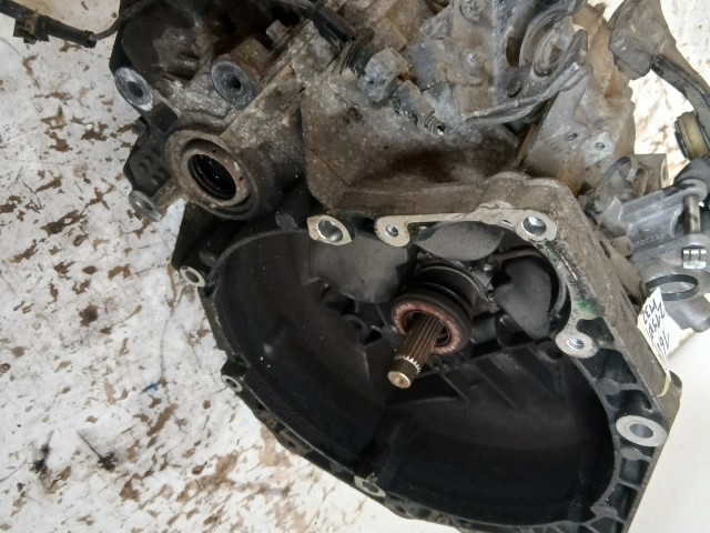 Opel Zafira B 1.9 m32 Váltó 176000 km 6 sebességes 