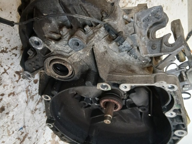 Opel Zafira B 1.9 m32 Váltó 176000 km 6 sebességes 