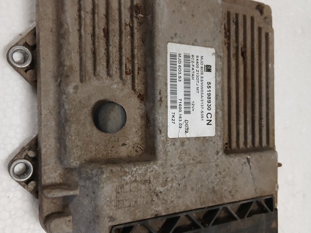 Opel Corsa D 2006-2014 Motorvezérlő Használt   