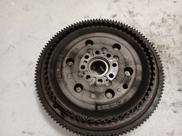 Opel Corsa D 1.3 cdti kettős tömegű lendkerék szett  Z13dtj