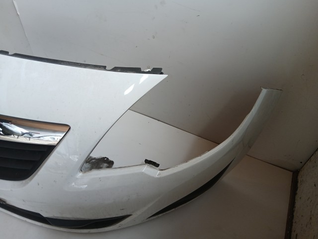 16742 Opel Meriva B  első Lökhárító Fehér Y40r