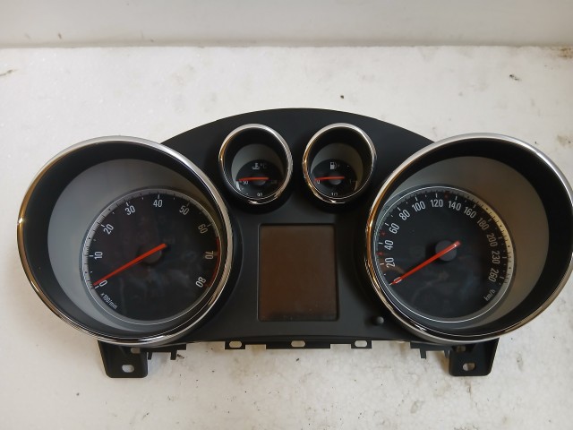 Opel Astra J 2009-2015 Óracsoport Használt kilométeróra 