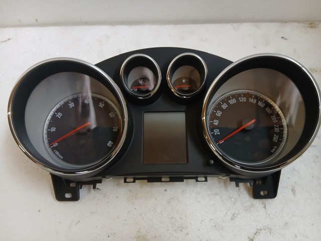 Opel Astra J 2009-2015 Óracsoport Használt kilométeróra 