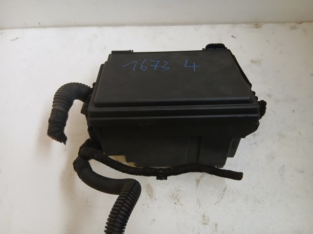 Opel Meriva B Motortéri Biztosítéktábla