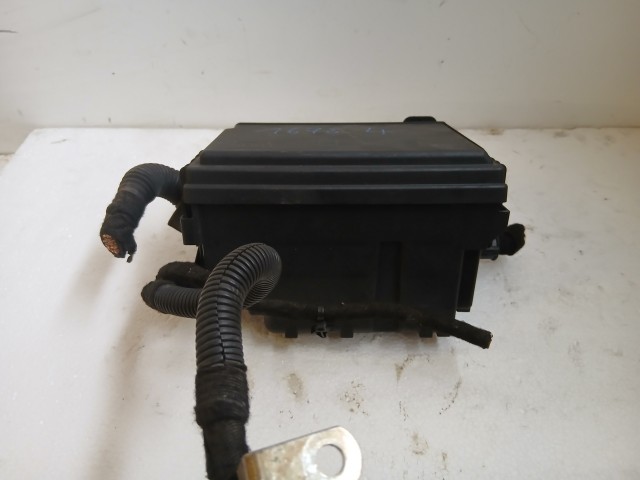 Opel Meriva B Motortéri Biztosítéktábla