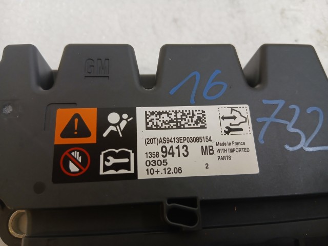 Opel Astra J 2009-2015 Légzsák indító elektronika Használt