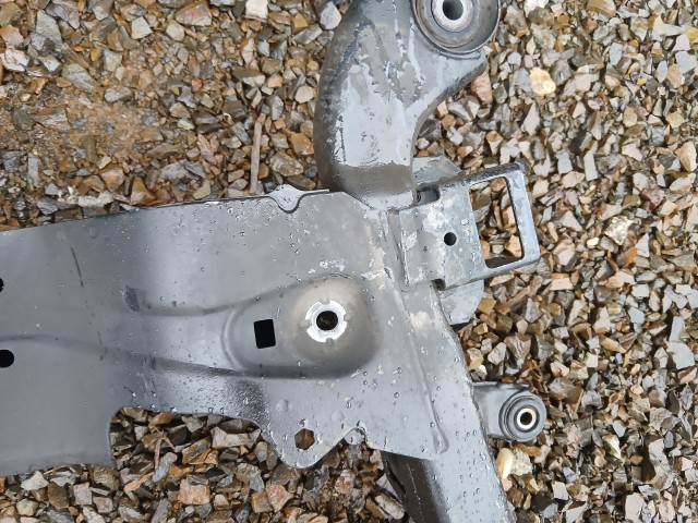 Opel Meriva B Bölcső