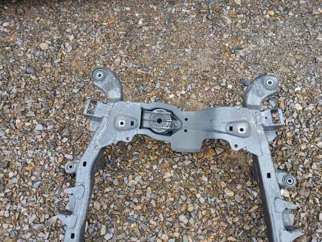 Opel Meriva B Bölcső