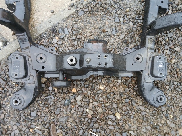 Opel Zafira B  Bölcső