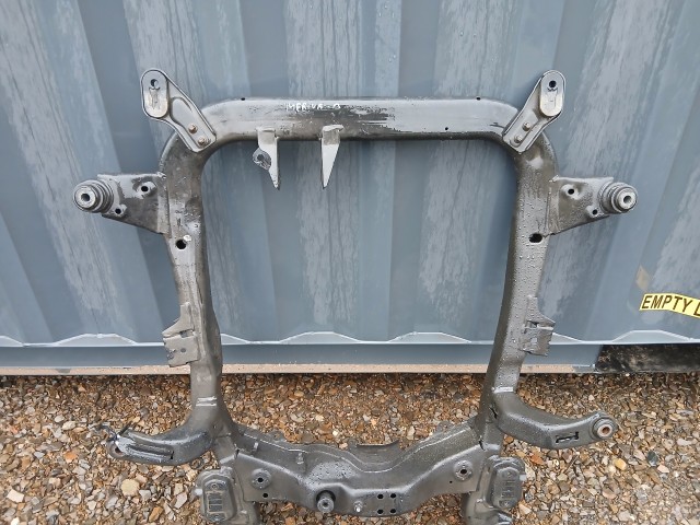 Opel Astra H 2004-2010 Bölcső