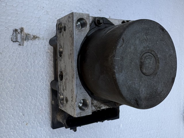 Nissan Almera II. N16  (2000-2007) 2000-2007 Abs kocka Használt   