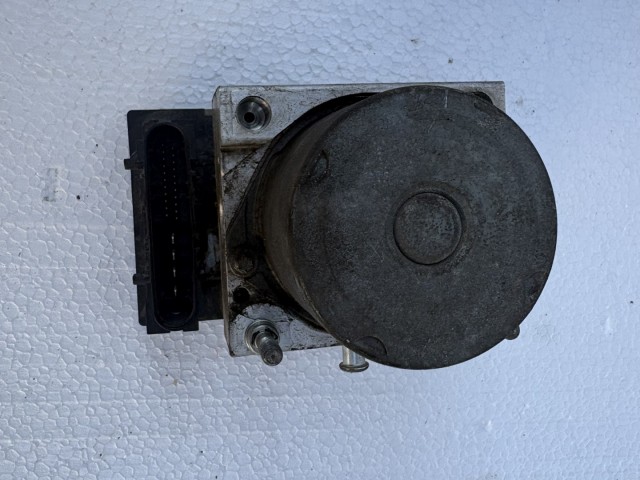 Nissan Almera II. N16  (2000-2007) 2000-2007 Abs kocka Használt   