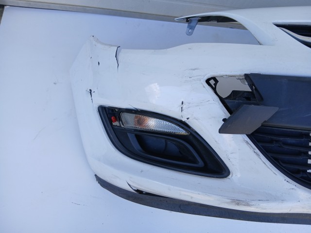 16855 Opel Astra J 2013-2017 első Lökhárító Fehér Y40r