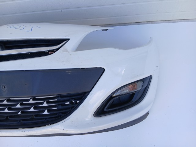 16855 Opel Astra J 2013-2017 első Lökhárító Fehér Y40r